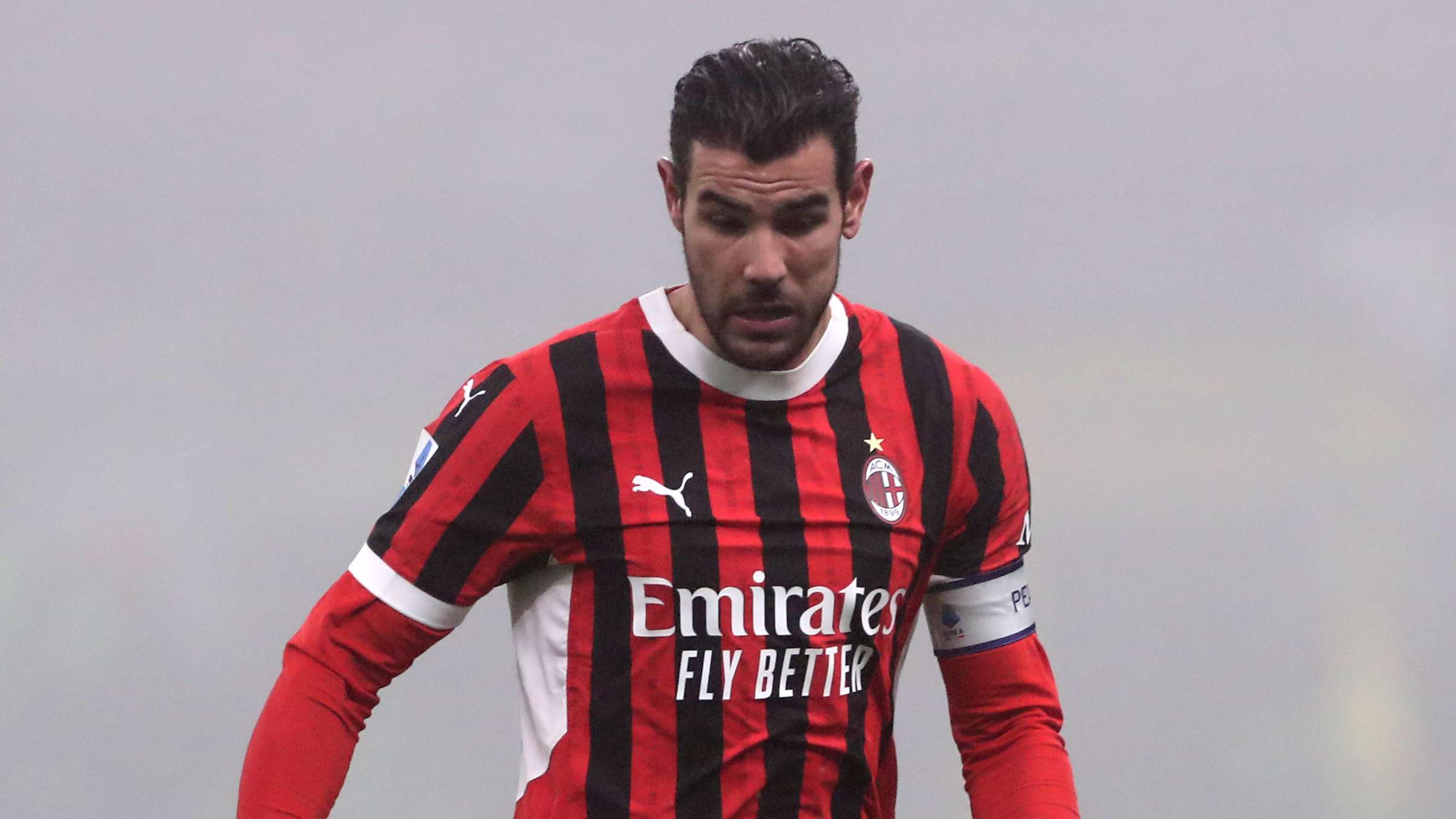 映了他對自 映了他對自